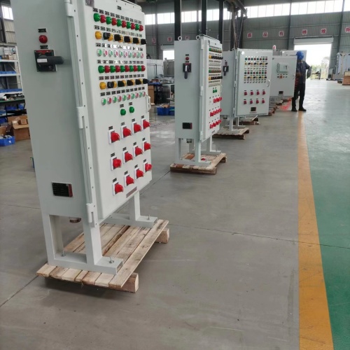 ���d������������